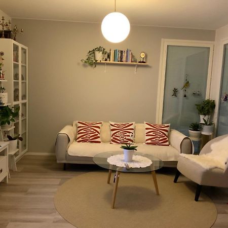 Private Room In The Shared Detached House. Вантаа Экстерьер фото