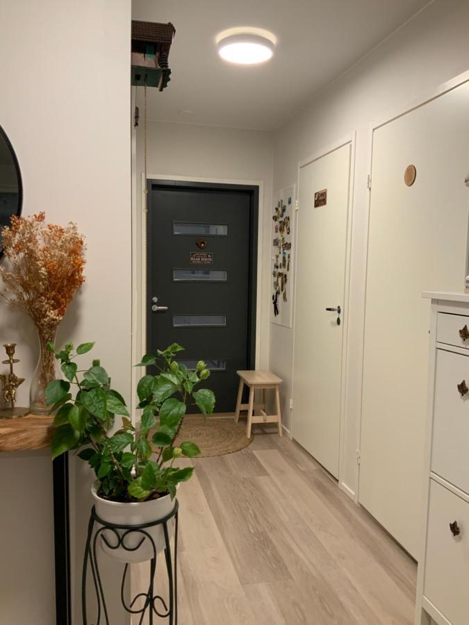 Private Room In The Shared Detached House. Вантаа Экстерьер фото